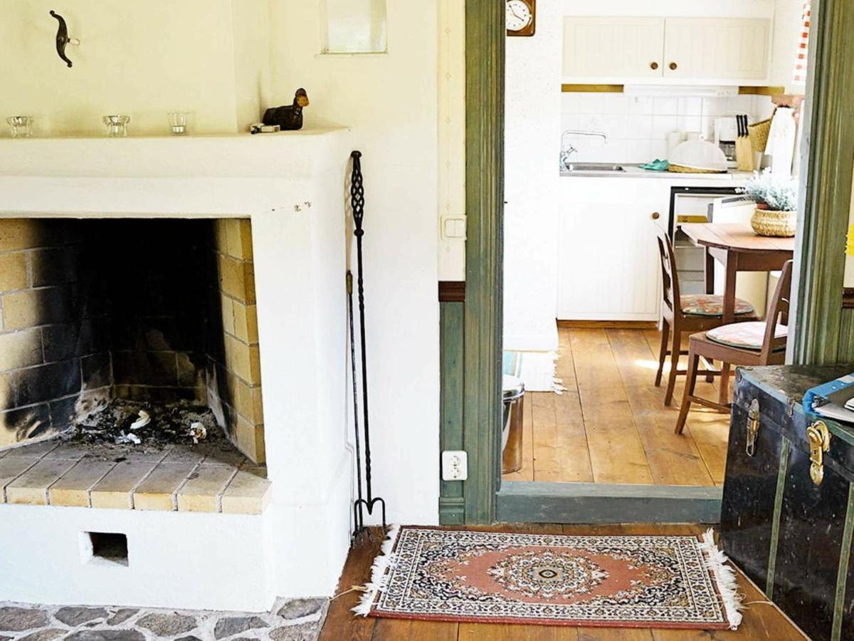 4 Person Holiday Home In Ankarsrum Hult  Eksteriør bilde